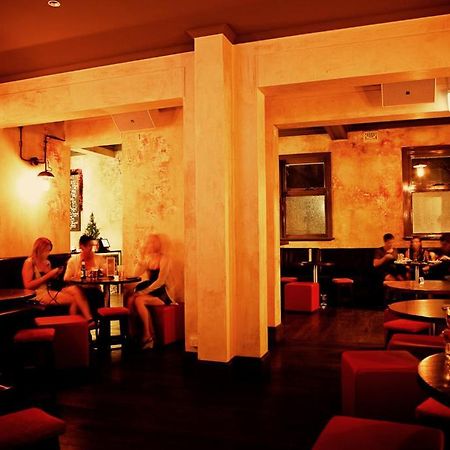 The Burwood Inn Ньюкасл Экстерьер фото