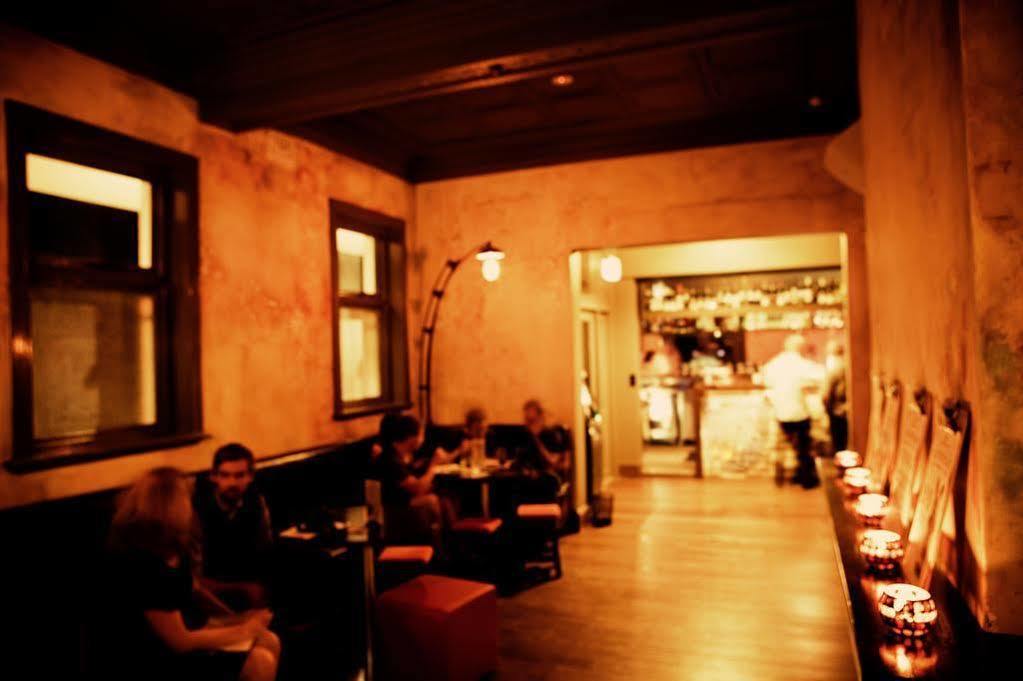 The Burwood Inn Ньюкасл Экстерьер фото